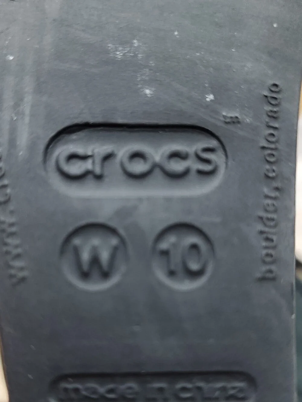 CROCS Women's Leigh II Black and Dark Green Cross Strap Ankle Wedge Size W 10